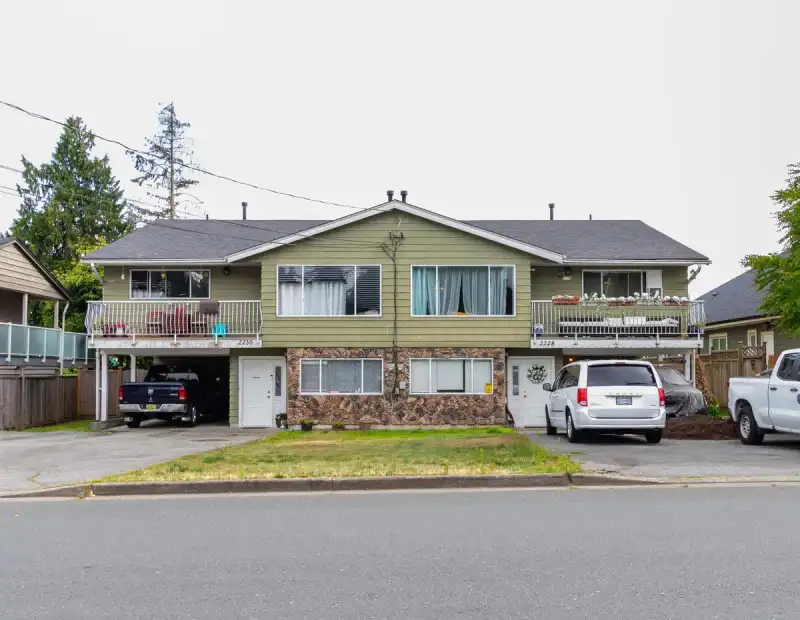 2228 KING ALBERT AVENUE - photo 1 of 37
