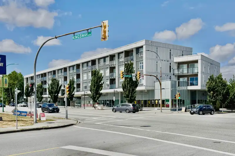 227 6283 KINGSWAY - photo 1 of 19