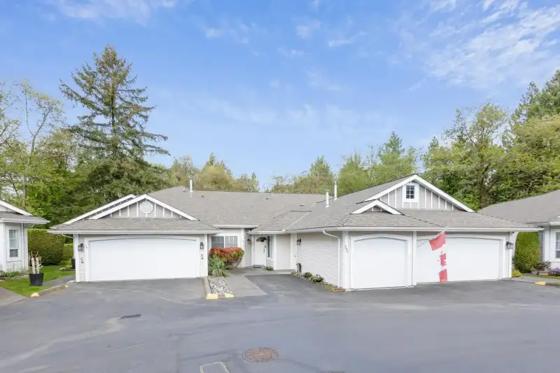 328 20655 88 AVENUE - photo 1 of 31