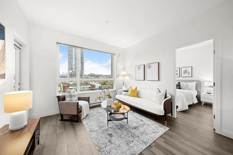 511 2188 MADISON AVENUE - photo 1 of 25