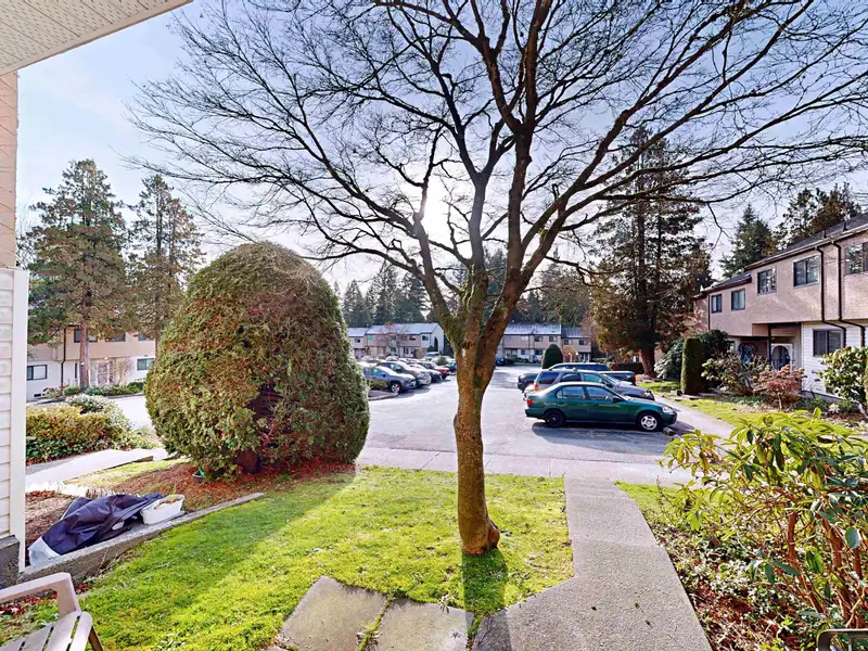 108 511 GATENSBURY STREET - photo 3 of 35