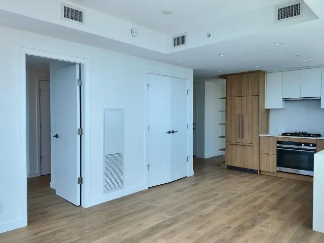 2402 505 NELSON STREET - photo 4 of 6