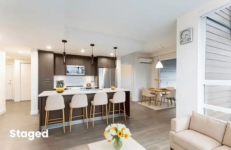310 719 W 3RD STREET - photo 1 of 25