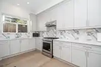 576 LINTON STREET - thumbnail 13