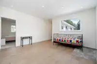 576 LINTON STREET - thumbnail 17