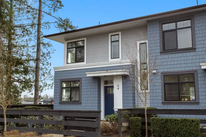 24 15235 SITKA DRIVE - photo 2 of 39