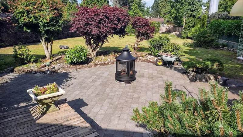 1330 53A STREET - photo 4 of 4