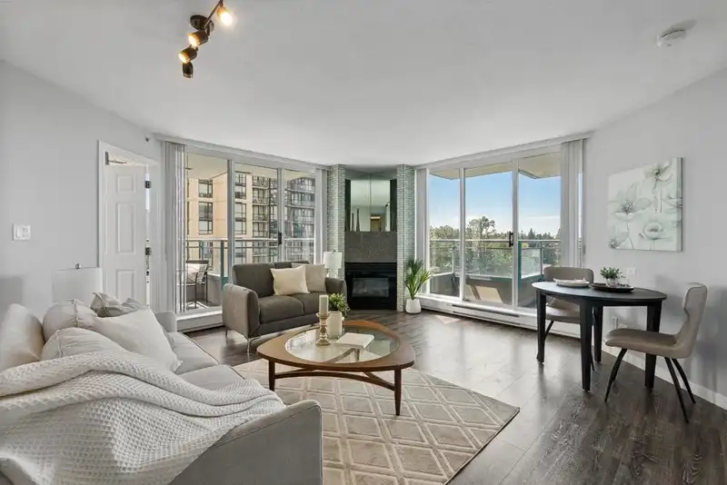 903 13383 108 AVENUE - photo 2 of 34