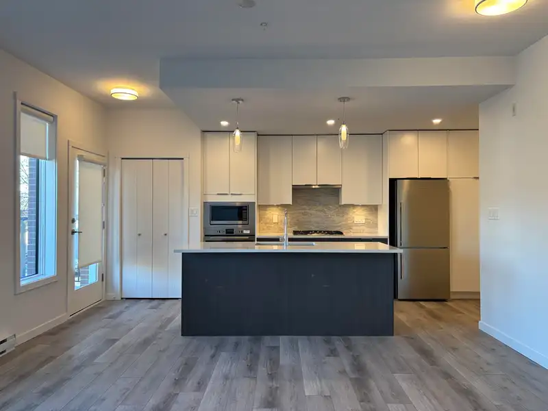 104 11639 227 STREET - photo 3 of 13