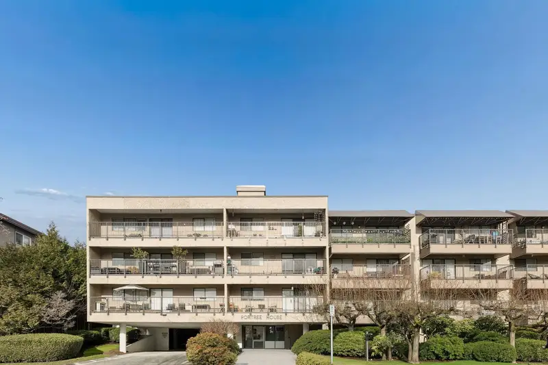 203 330 E 1ST STREET - photo 1 of 25