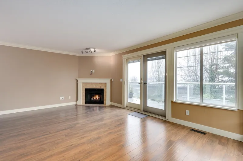 142 28 RICHMOND STREET - photo 4 of 22