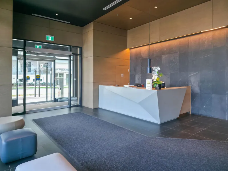 1805 2181 MADISON AVENUE - photo 4 of 19