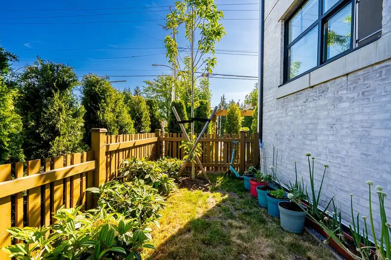 104 3315 148 STREET - photo 3 of 40