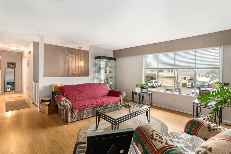 9580 SEACOTE ROAD - photo 2 of 13