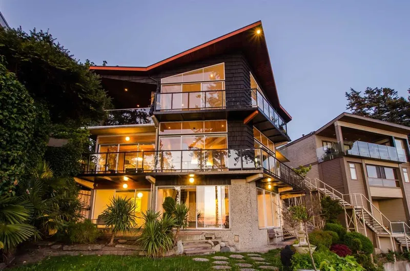 20 TSAWWASSEN BEACH ROAD - photo 2 of 19