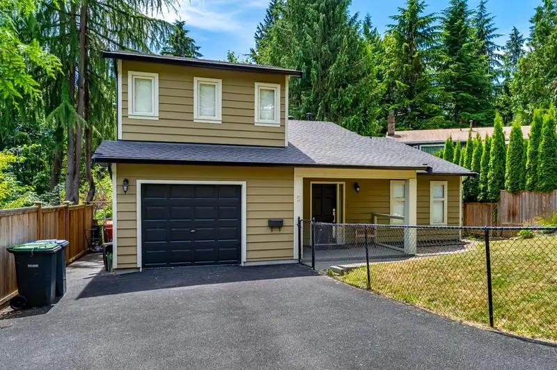 5 VIEW COURT - photo 1 of 37