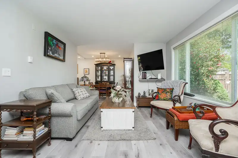 103F 3655 SHAUGHNESSY STREET - photo 4 of 38