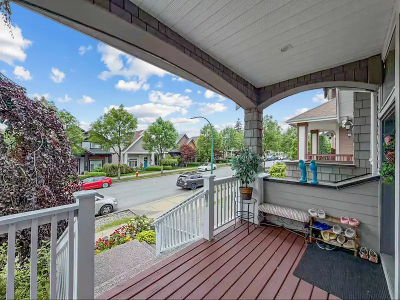 3415 GISLASON AVENUE - photo 4 of 34
