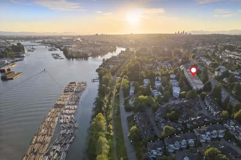 202 2250 SE MARINE DRIVE - photo 1 of 36