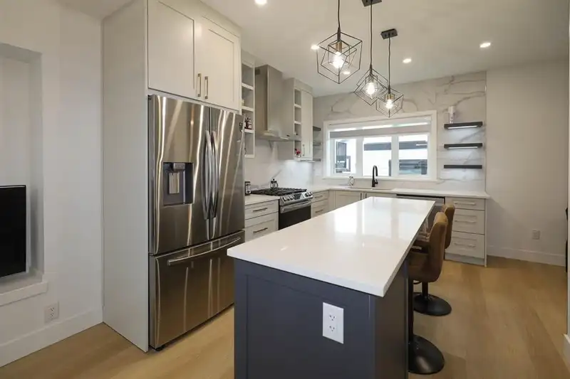 5439-5455 KILLARNEY STREET - photo 3 of 17