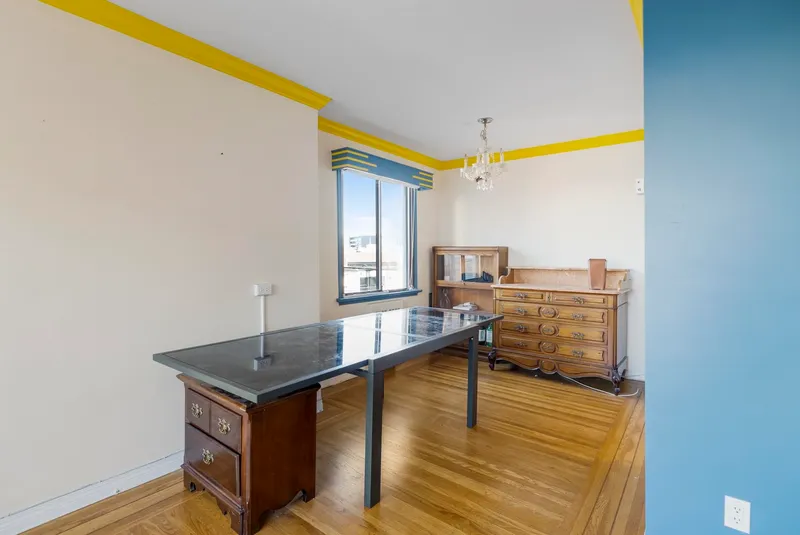 205 1695 W 10TH AVENUE - photo 4 of 23