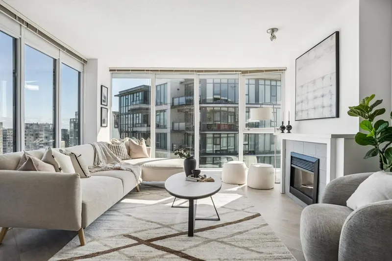 1805 6068 NO. 3 ROAD - photo 3 of 25