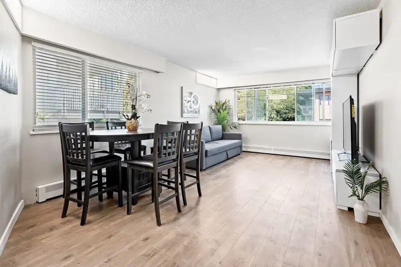 206 1149 W 11TH AVENUE - photo 4 of 15