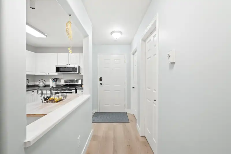 103 20189 54 AVENUE - photo 3 of 27
