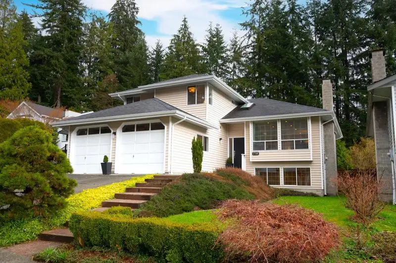1716 CASCADE COURT - photo 2 of 40