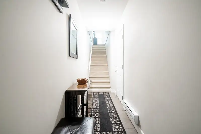 47 7121 192 STREET - photo 3 of 38