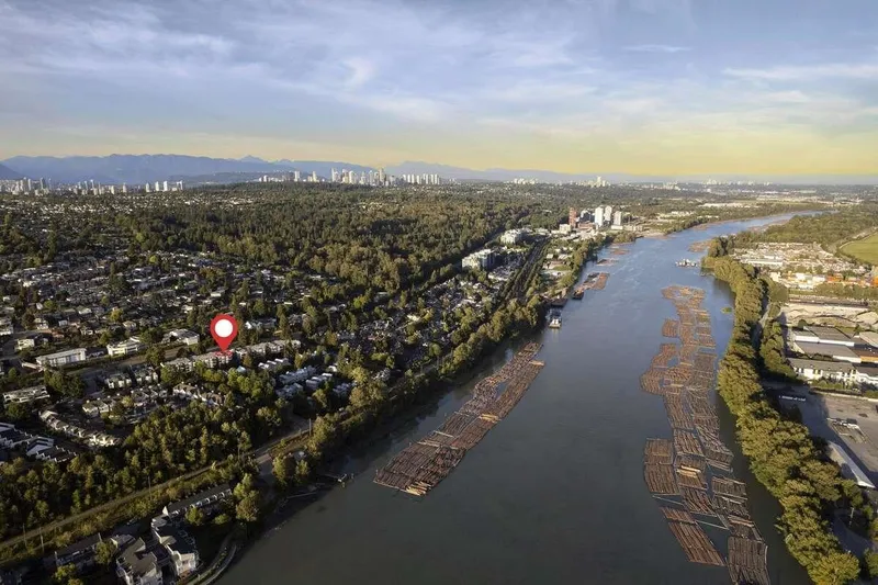 202 2250 SE MARINE DRIVE - photo 2 of 25