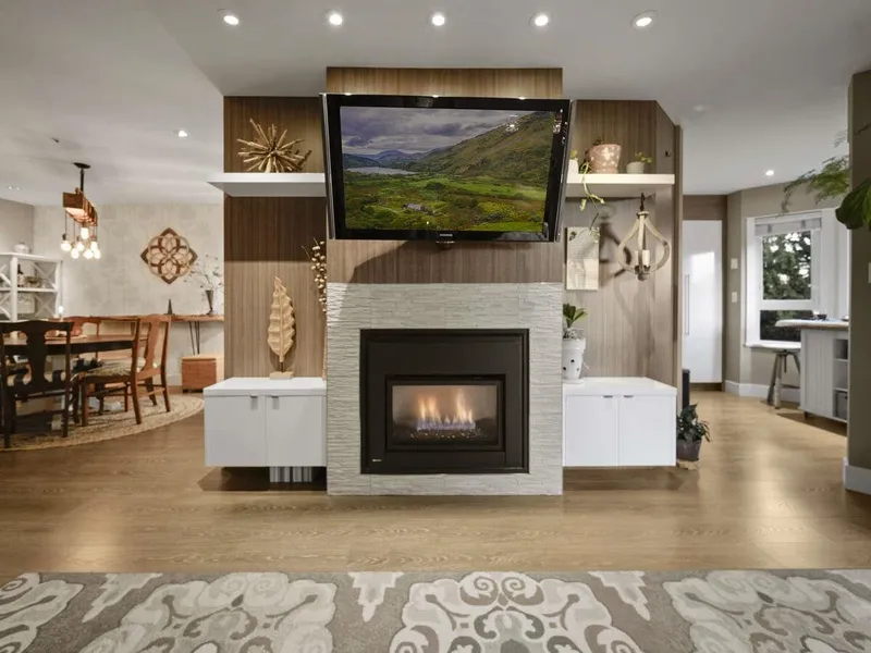 202 2250 SE MARINE DRIVE - photo 3 of 25