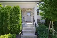 8 1871 165A STREET - thumbnail 5