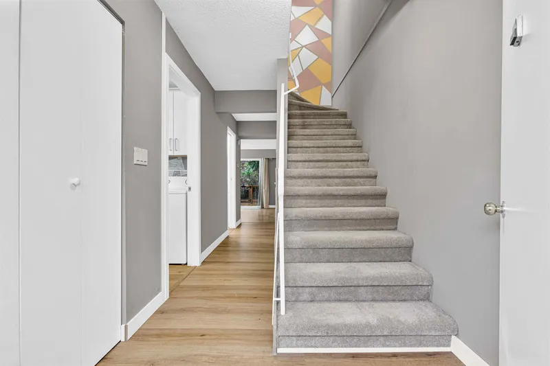 24 27090 32 AVENUE - photo 1 of 25