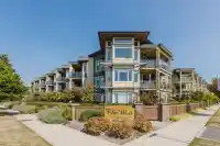 241 5160 DAVIS BAY ROAD - thumbnail 1