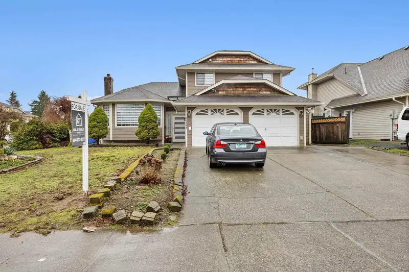 32066 SORRENTO AVENUE - photo 4 of 28