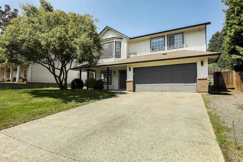 35063 SPENCER STREET - photo 2 of 36