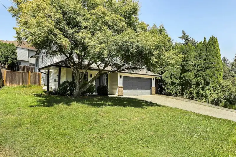 35063 SPENCER STREET - photo 3 of 36