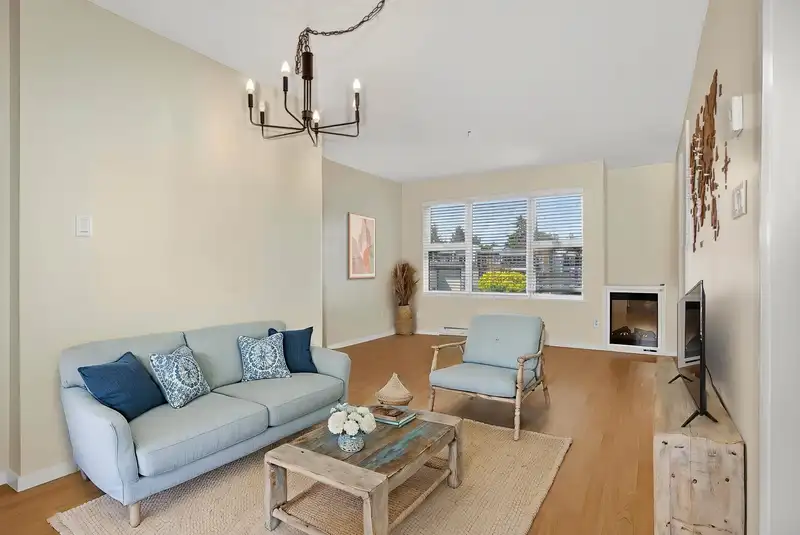 409 315 KNOX STREET - photo 4 of 29