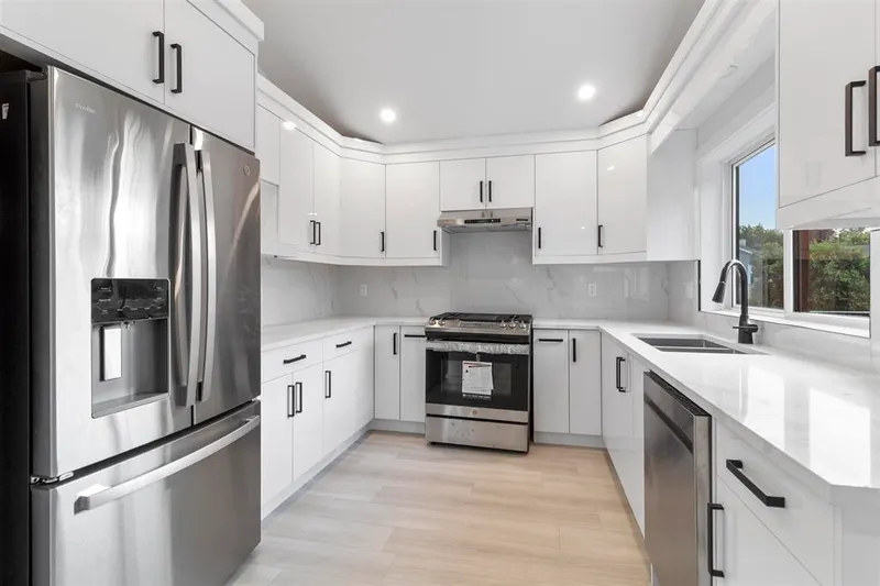 2540 WILDING COURT - photo 4 of 25