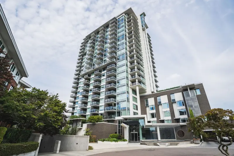 608 210 SALTER STREET - photo 2 of 25