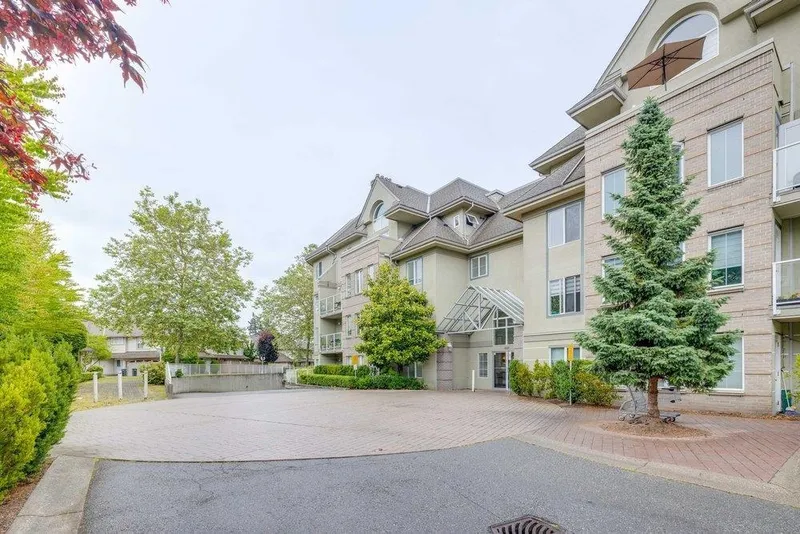 412 12125 75A AVENUE - photo 2 of 22