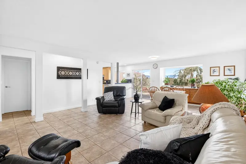 17515 FORD ROAD DETOUR - photo 4 of 25