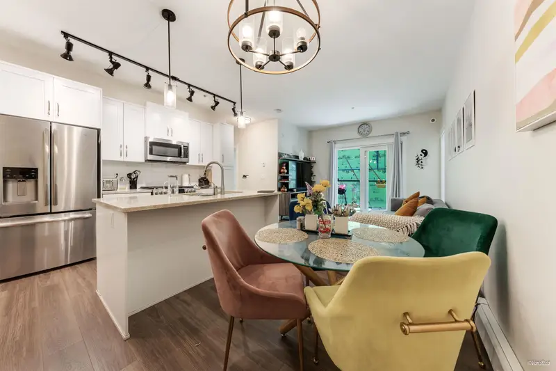 402 11077 RAVINE ROAD - photo 2 of 25