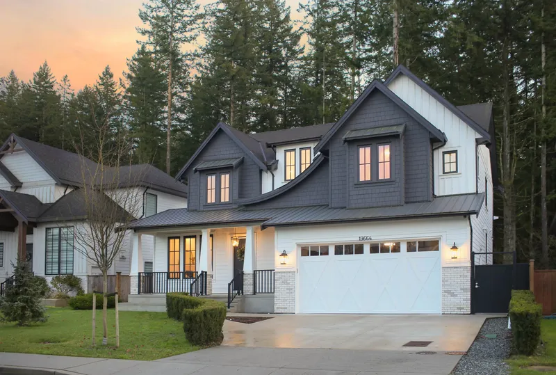 19664 31A AVENUE - photo 2 of 25