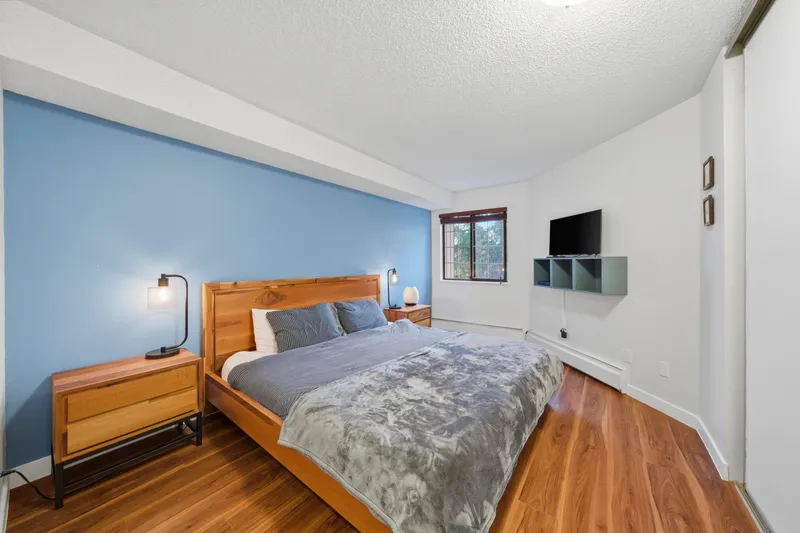 238 8500 ACKROYD ROAD - photo 4 of 22