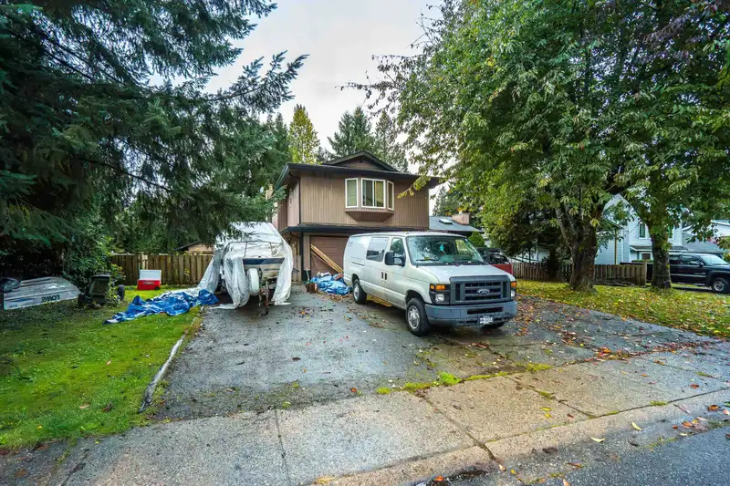 9417 204A STREET - photo 2 of 40