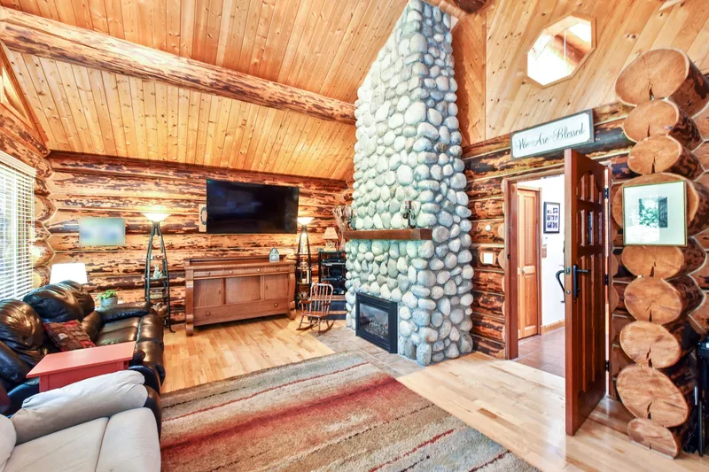 9921 WATT STREET - photo 3 of 25