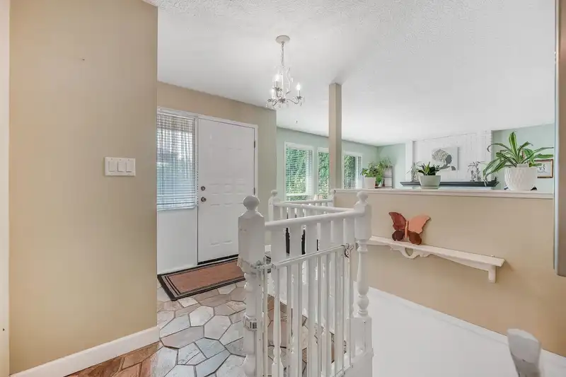 33505 KIRK AVENUE - photo 4 of 38