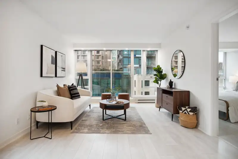 603 233 ROBSON STREET - photo 4 of 24